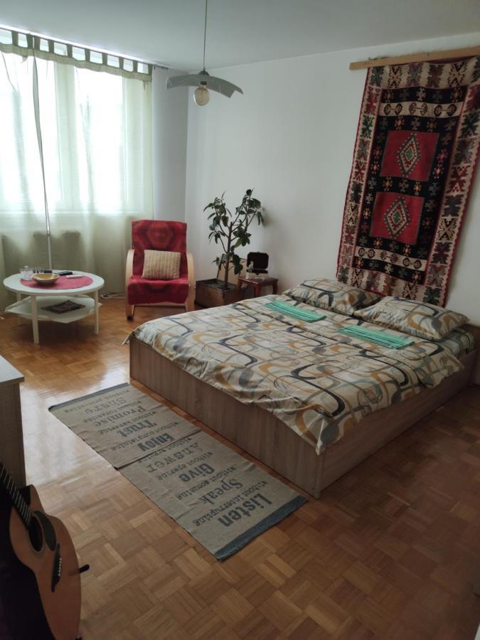 Apartmani Nina SJJ Eksteriør billede