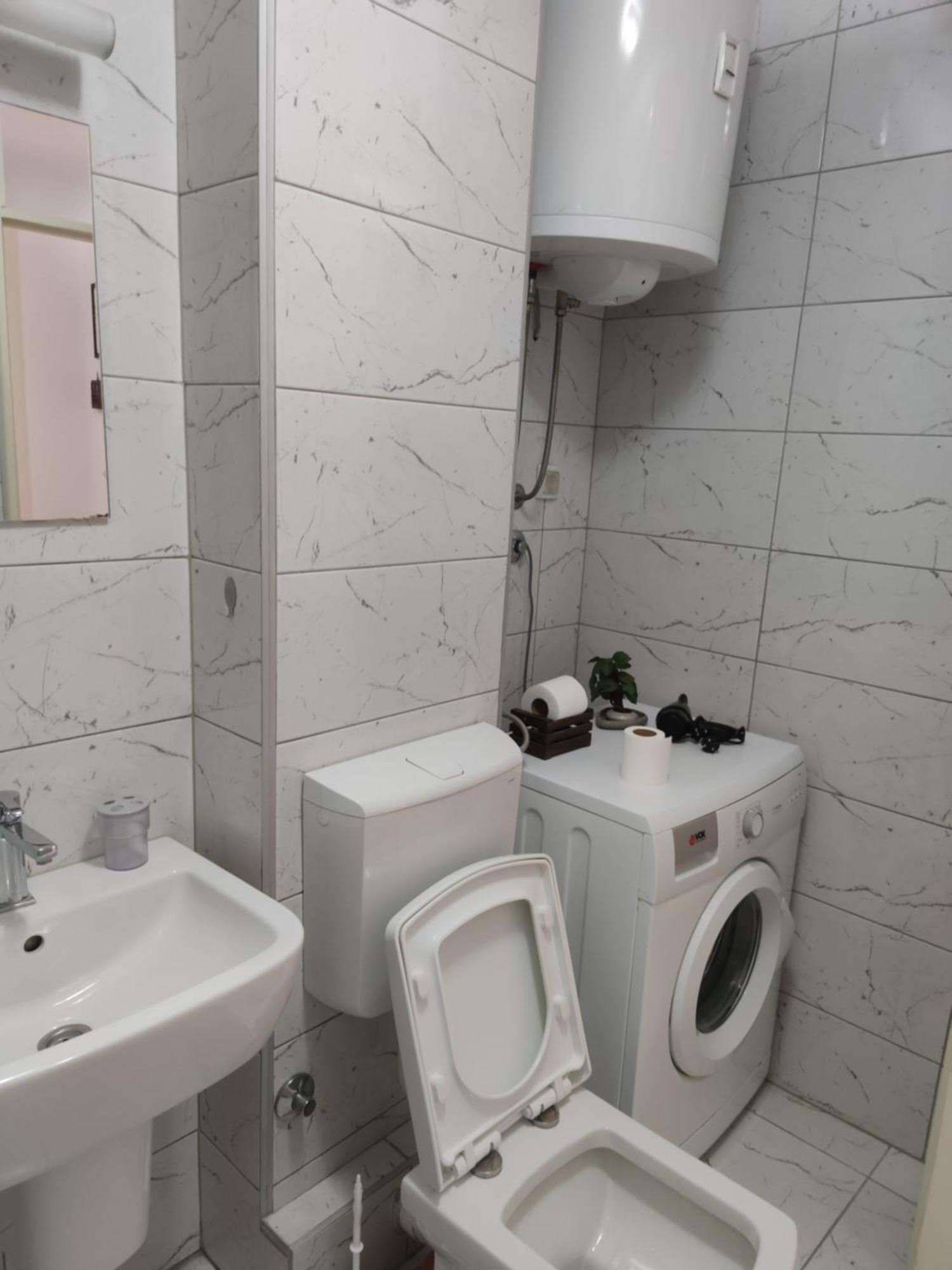 Apartmani Nina SJJ Eksteriør billede